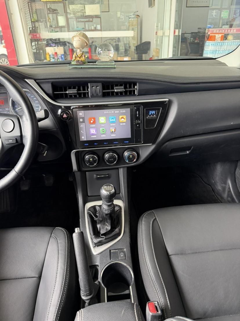 Toyota Corolla 2017 #8 Toyota Corolla 2017 car image #8