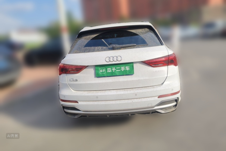 Audi Q3 2023 car image #6