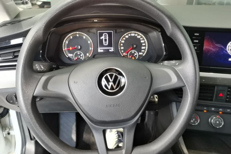 Volkswagen Bora 2022 car image #11
