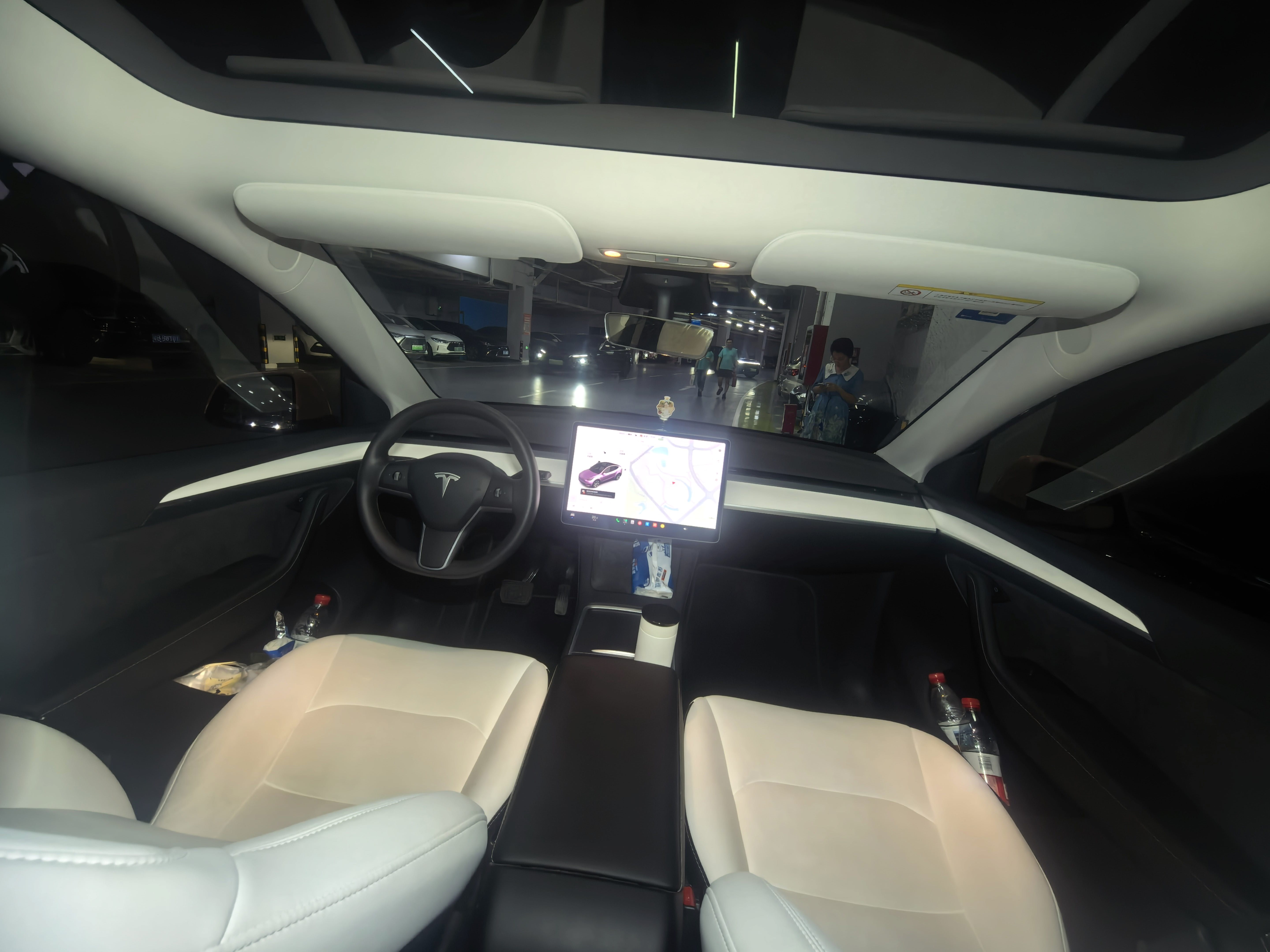 Tesla Model Y 2021 #5 Tesla Model Y 2021 car image #5
