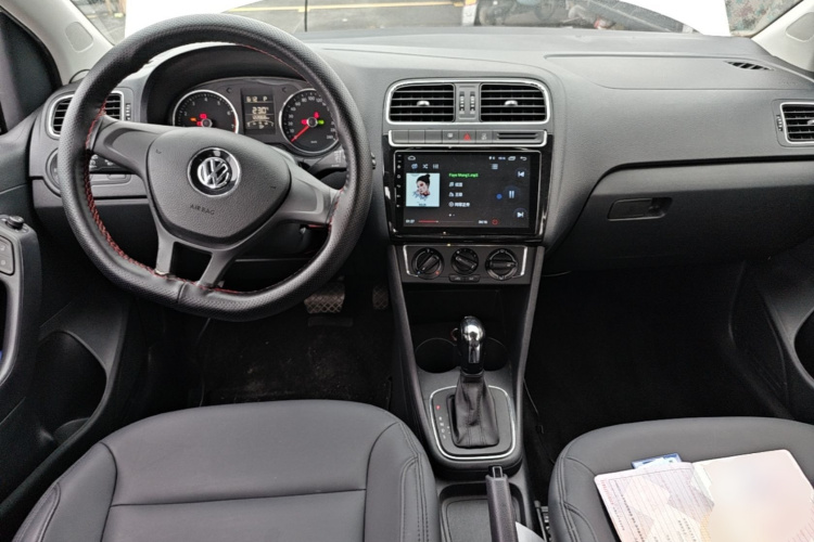 Volkswagen Polo 2015 #10 Volkswagen Polo 2015 car image #10