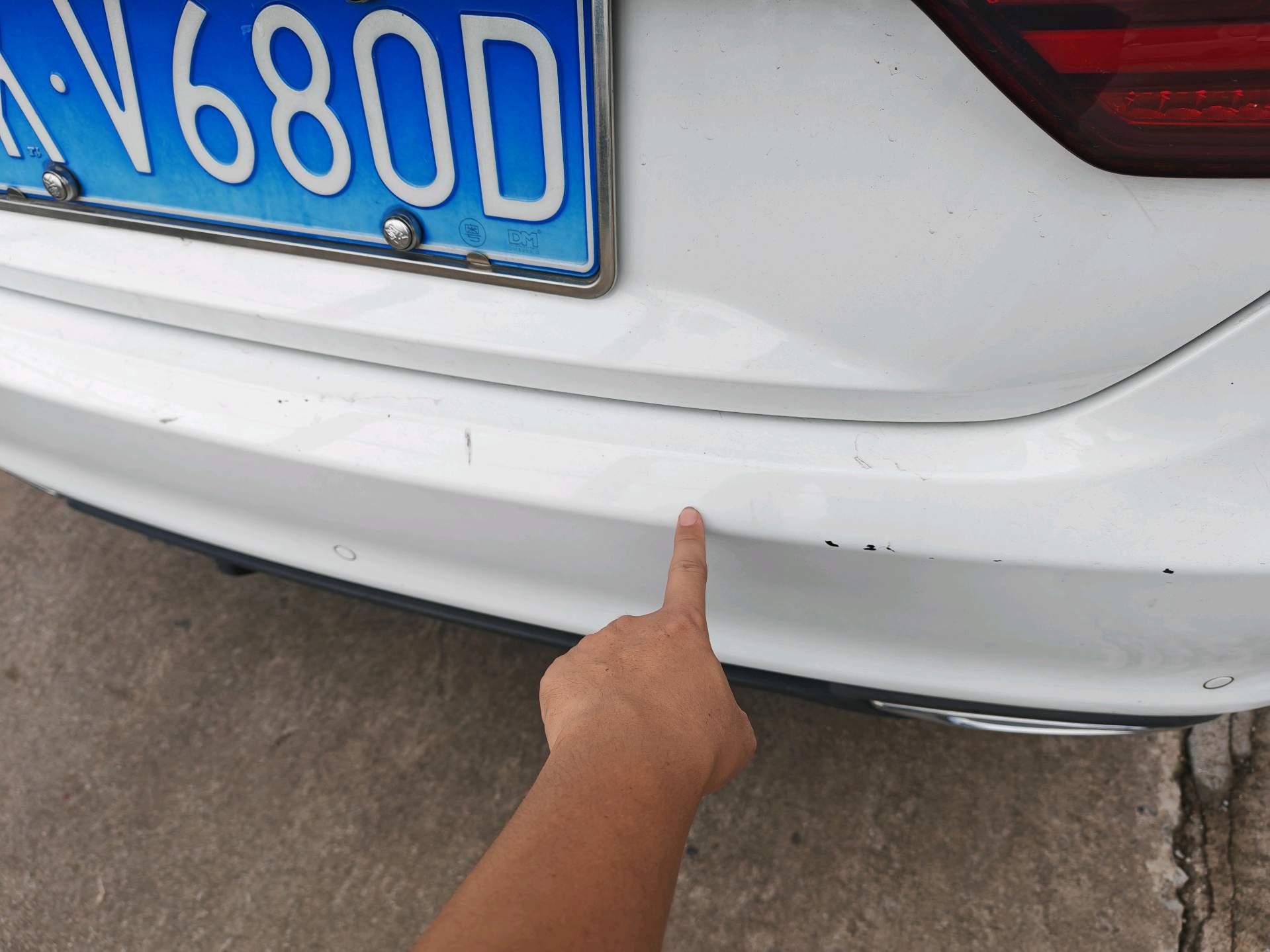 GEELY Binray 2021 car image #9