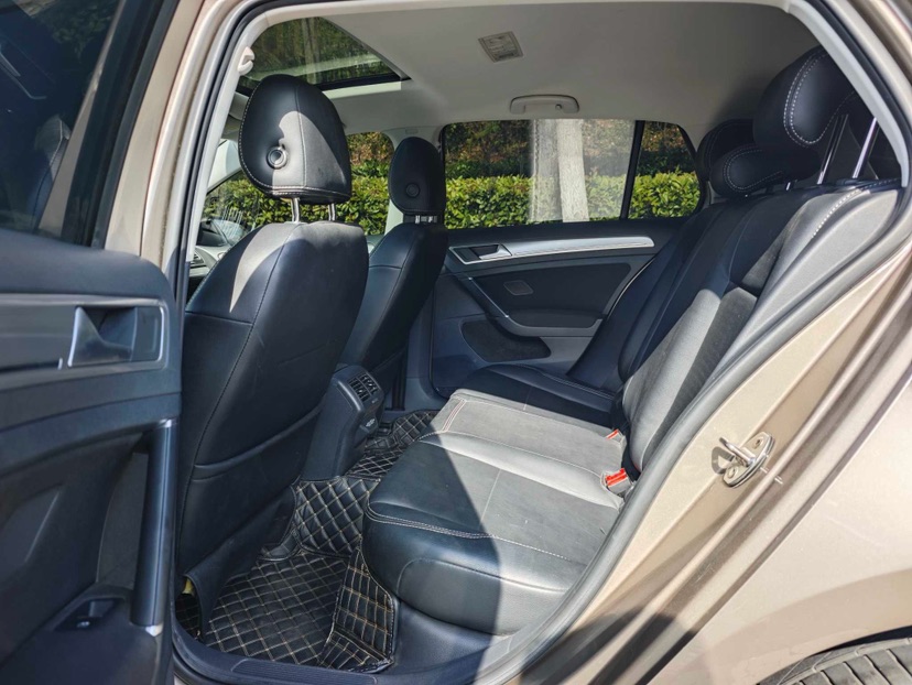 Volkswagen Golf 2020 imagen de coche #7