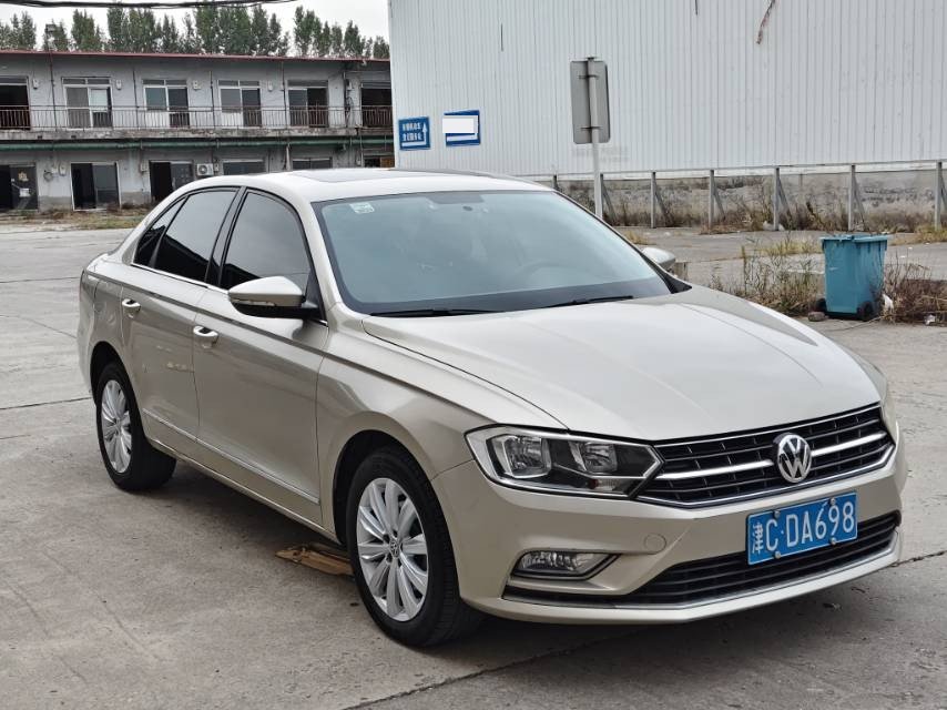 Volkswagen Bora 2016 car image #2