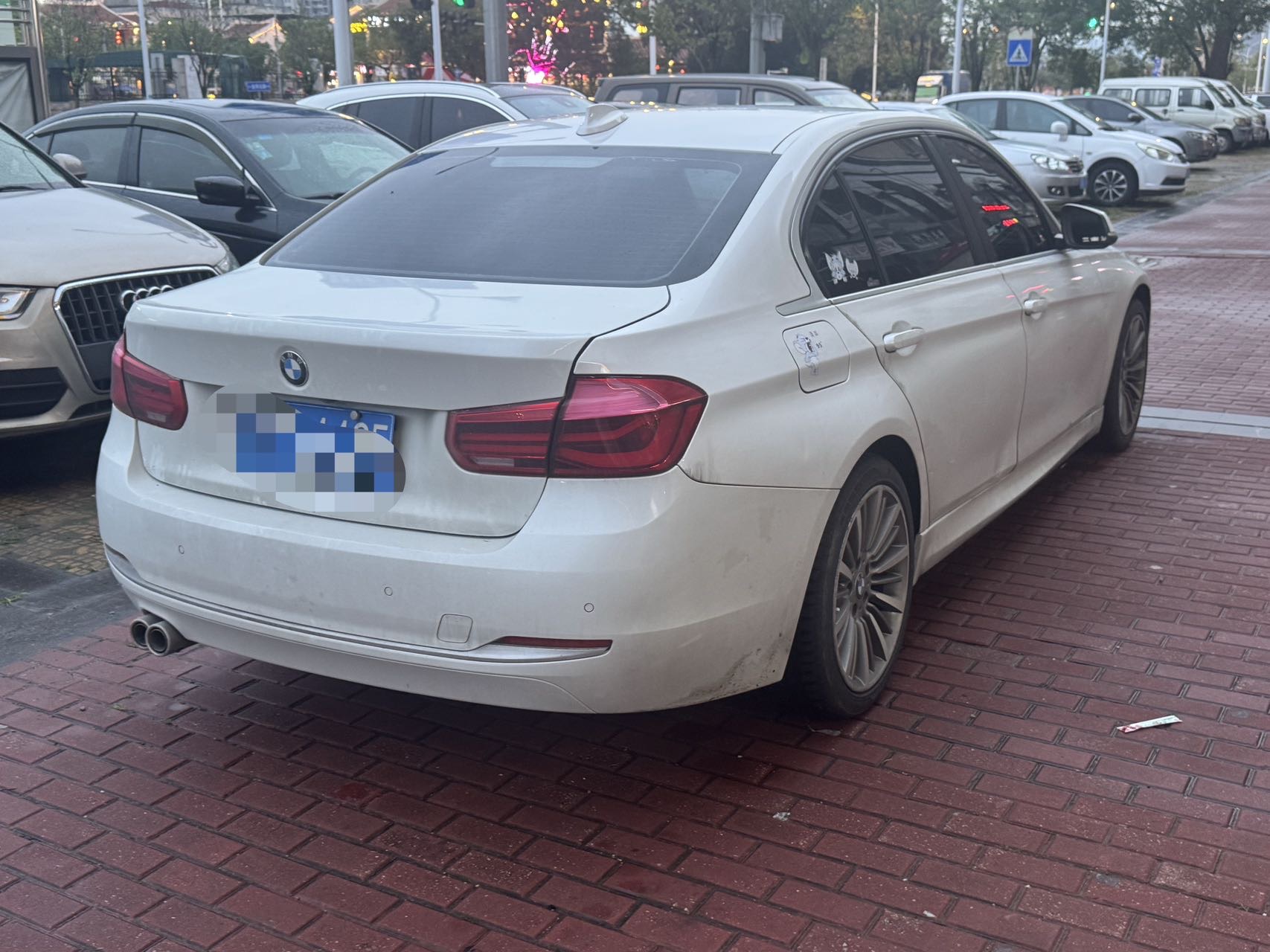 BMW 3 Series 2019 car image #4