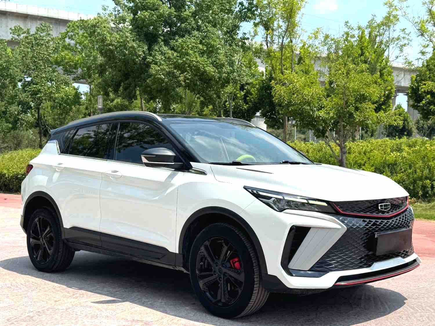 GEELY Coolray 2023 car image #3
