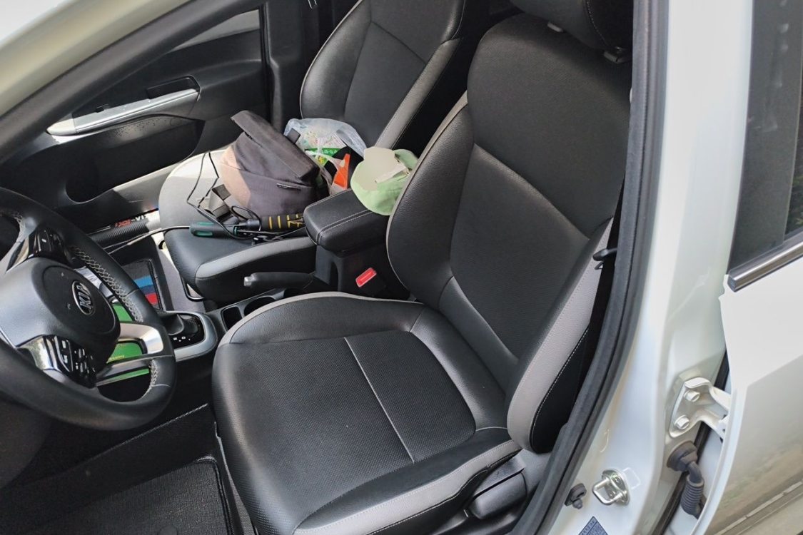 Kia KX1 2020 car image #18