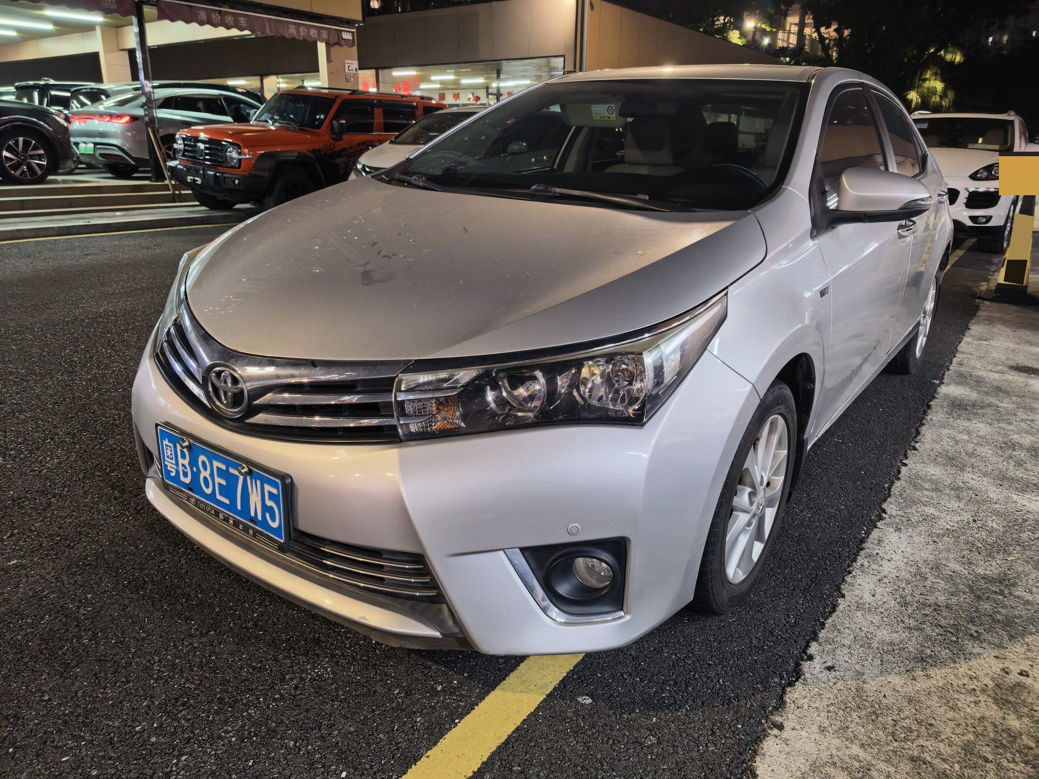 Toyota Corolla 2014 Toyota Corolla 2014 car image