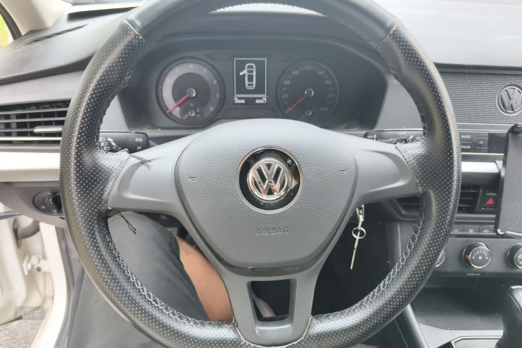 Volkswagen Lavida 2019 #12 Volkswagen Lavida 2019 car image #12