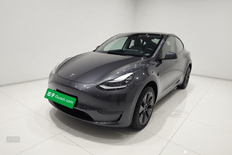 Tesla Model Y 2024 #2 Tesla Model Y 2024 immagine di auto #2
