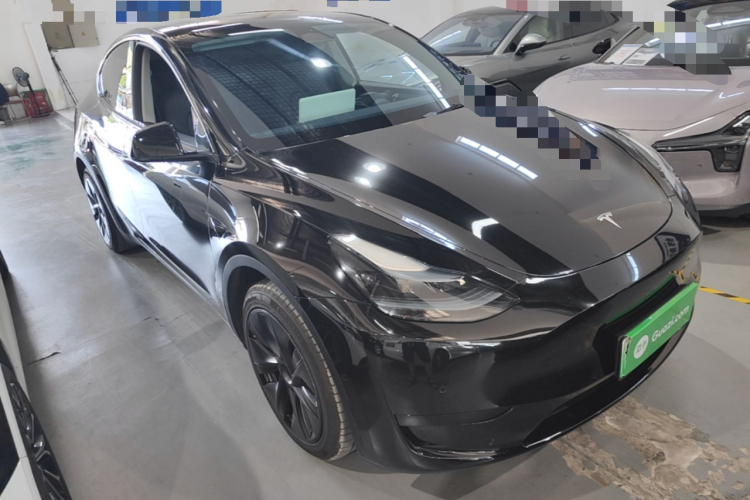 Tesla Model Y 2023 car image #4