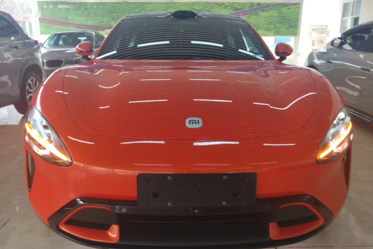 MI SU7 2024 image de voiture #3