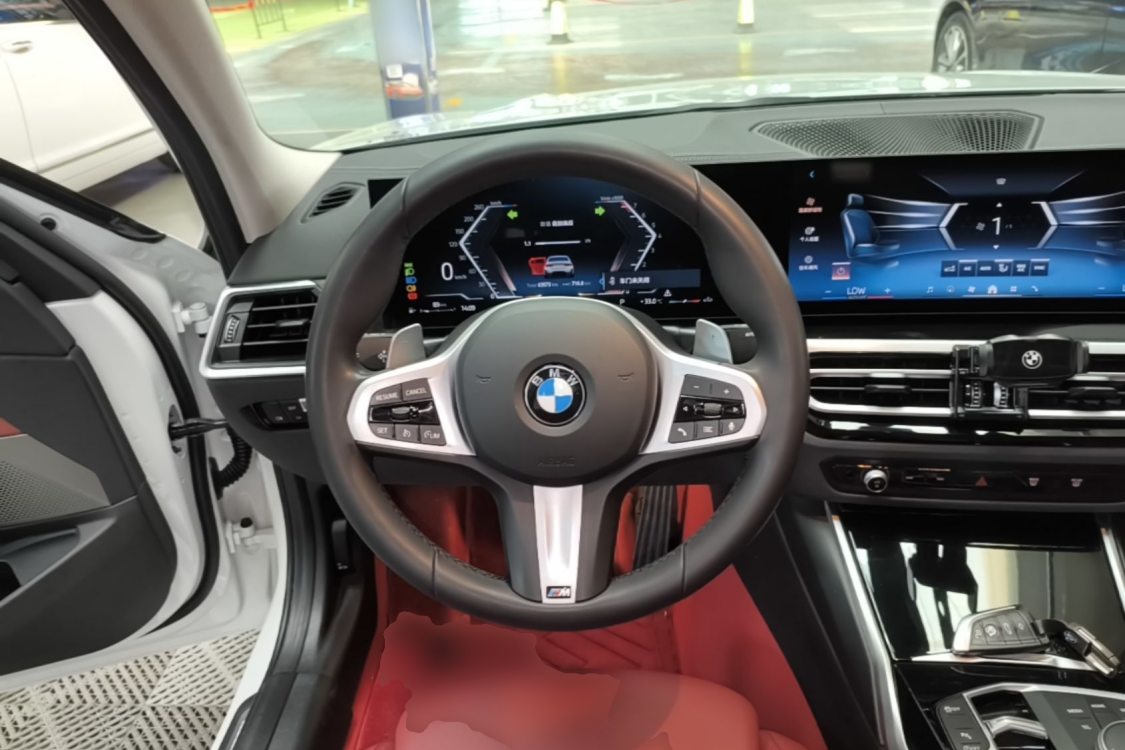 BMW 3 Series 2023 #16 BMW 3 Series 2023 car image #16