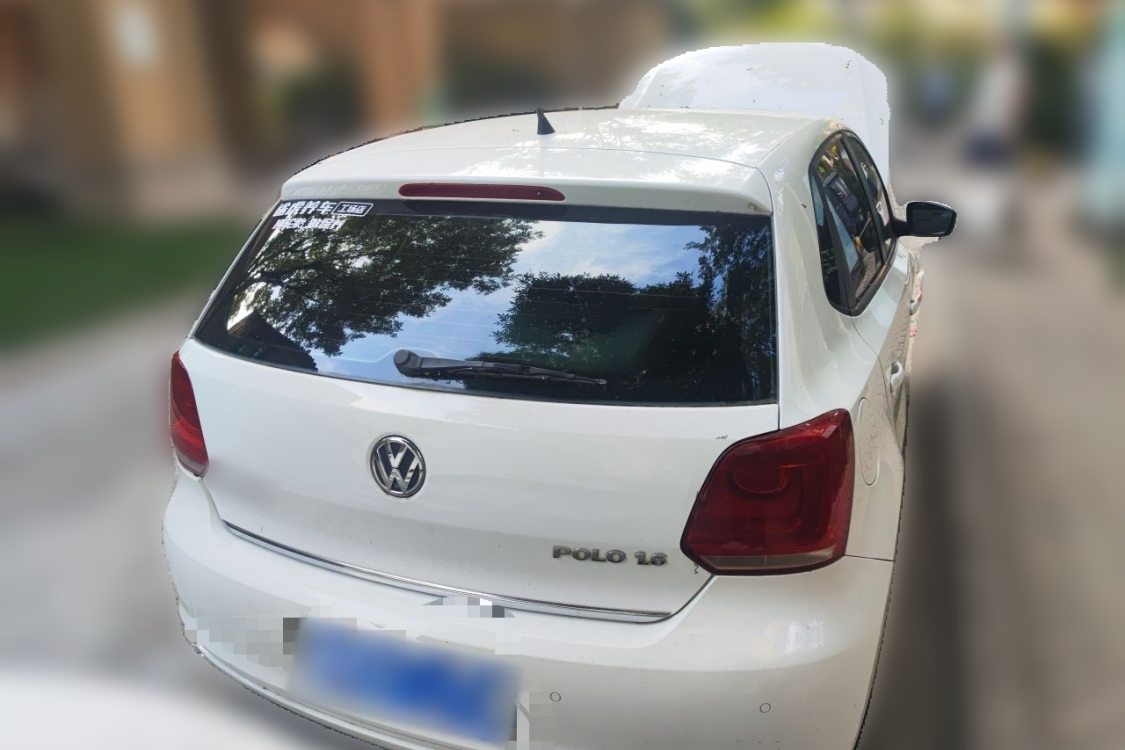 Volkswagen Polo 2012 car image #6