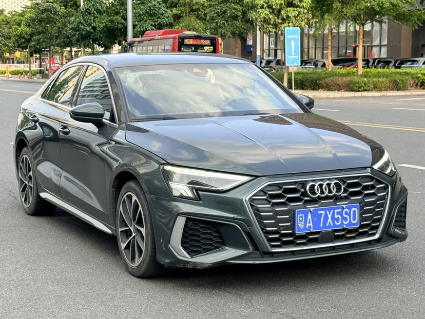 Audi A3 2023 car image #3