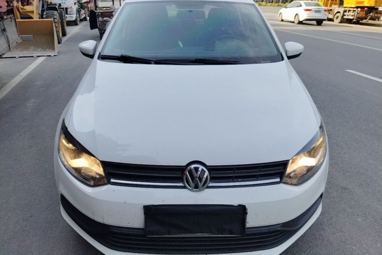 Volkswagen Polo 2018 car image #3