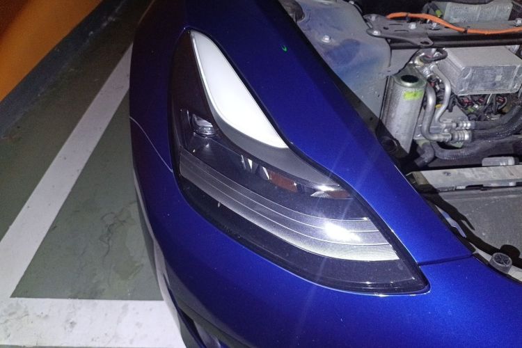 Tesla Model 3 2021 car image #8