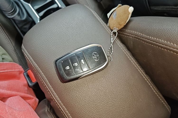 Toyota Corolla 2018 #9 Toyota Corolla 2018 car image #9