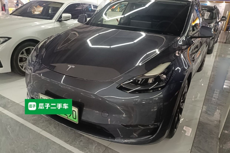 Tesla Model Y 2021 #2 Tesla Model Y 2021 car image #2