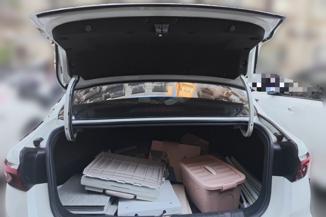 GEELY Emgrand 2021 car image #8