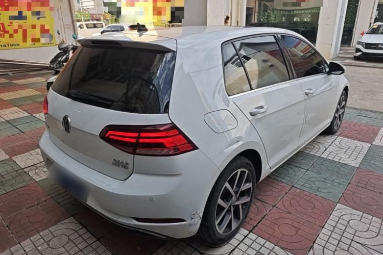 Volkswagen Golf 2020 #5 Volkswagen Golf 2020 صورة سيارة #5