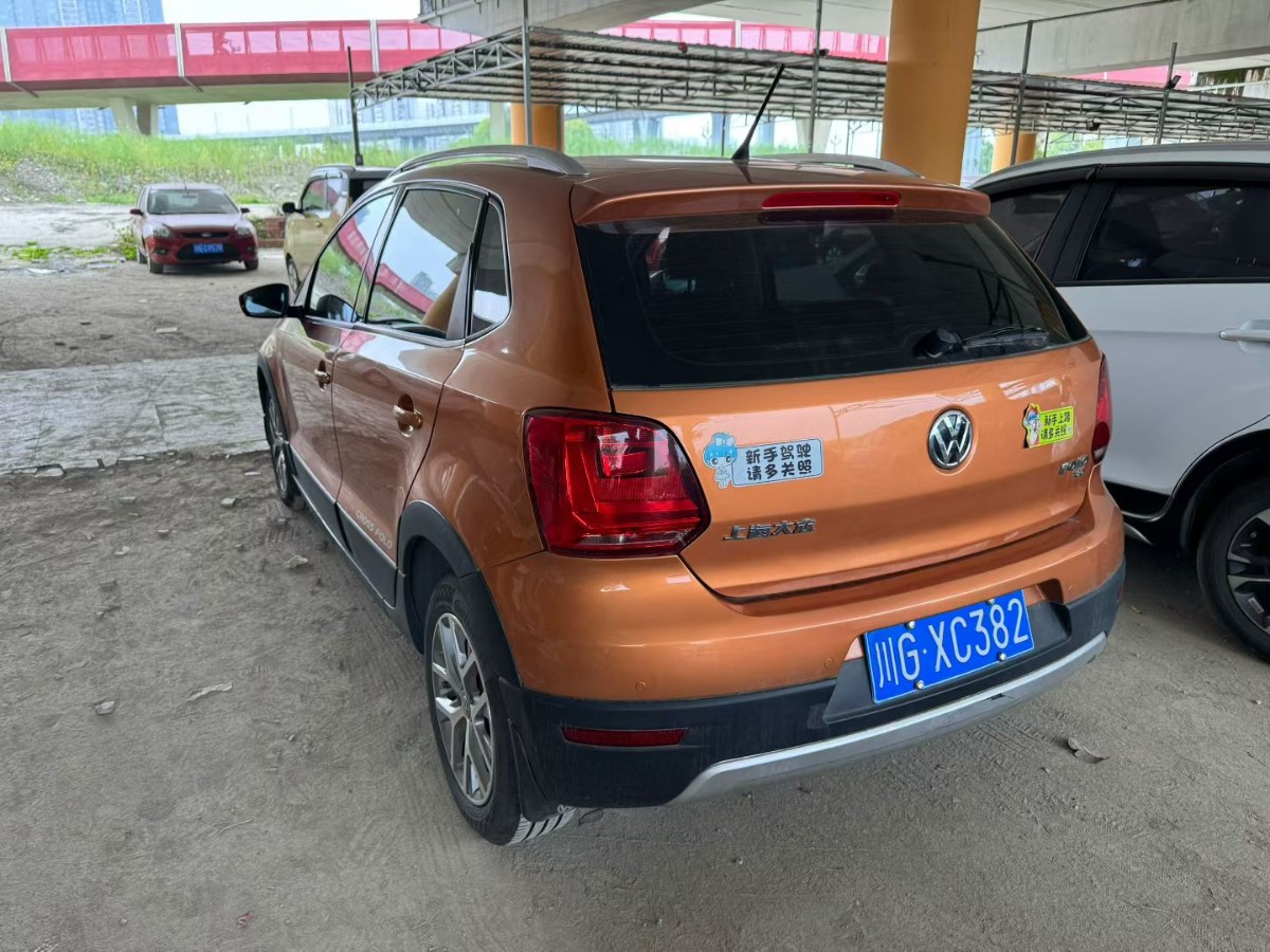 Volkswagen Polo 2016 car image #4