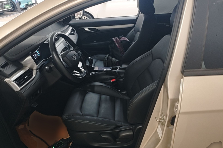 GEELY Emgrand 2020 #15 GEELY Emgrand 2020 car image #15
