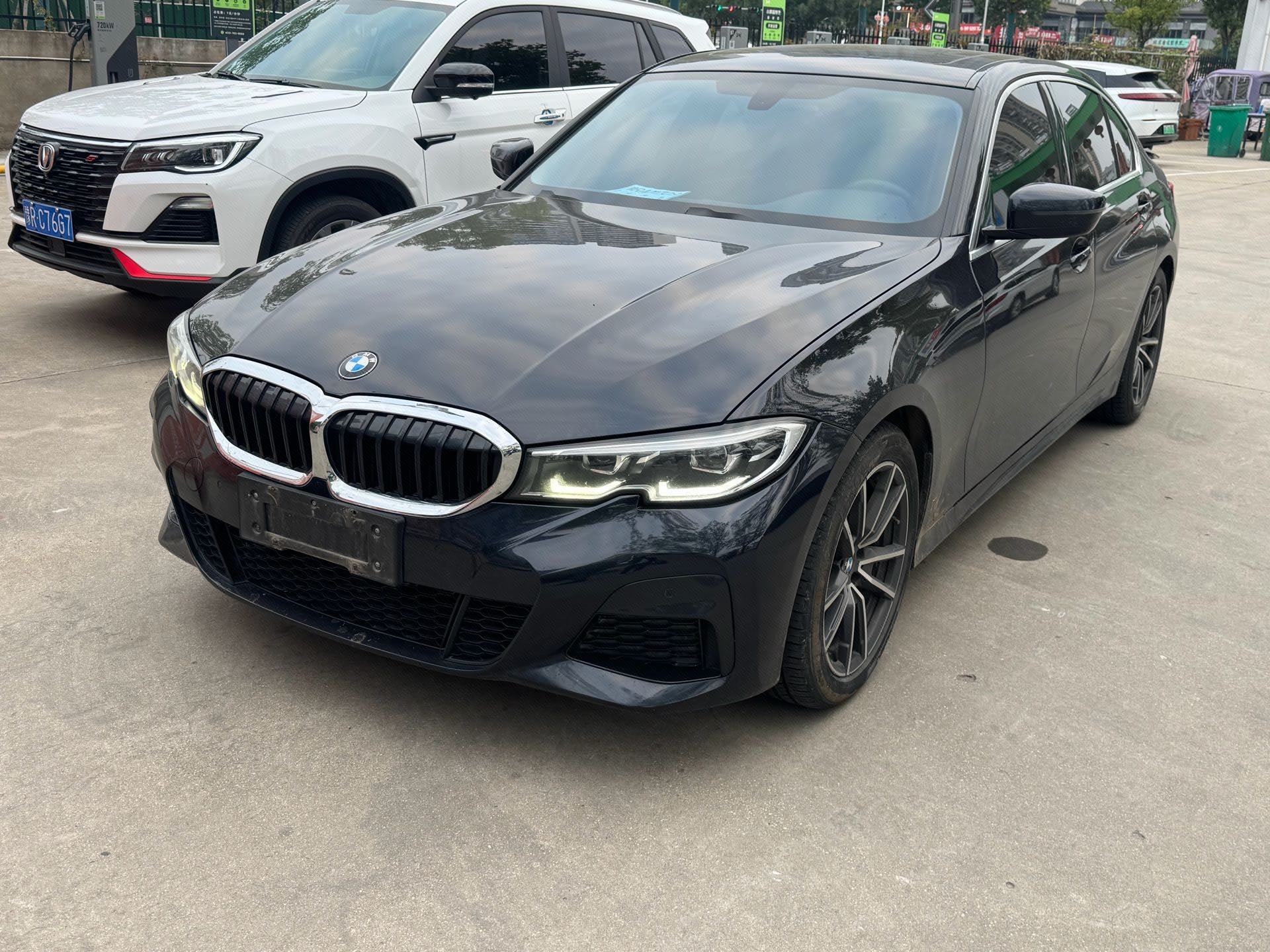 BMW 3 Series 2021 BMW 3 Series 2021 immagine di auto