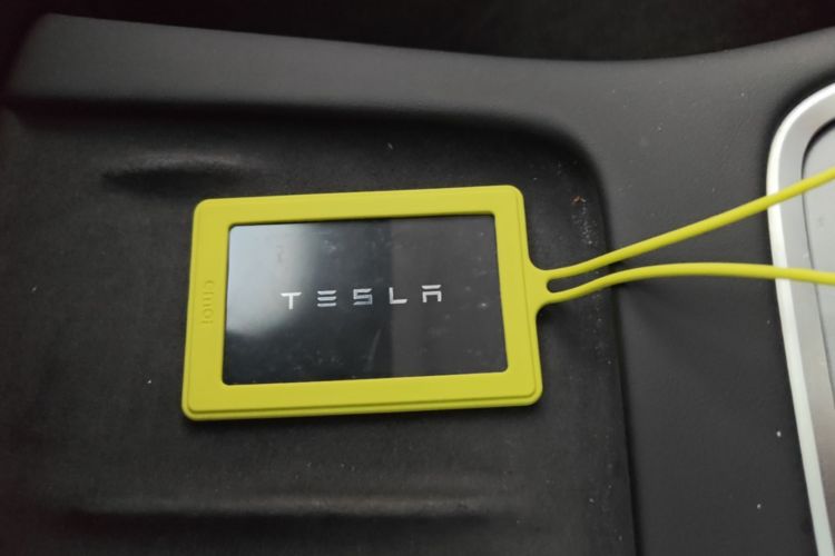 Tesla Model 3 2021 car image #9
