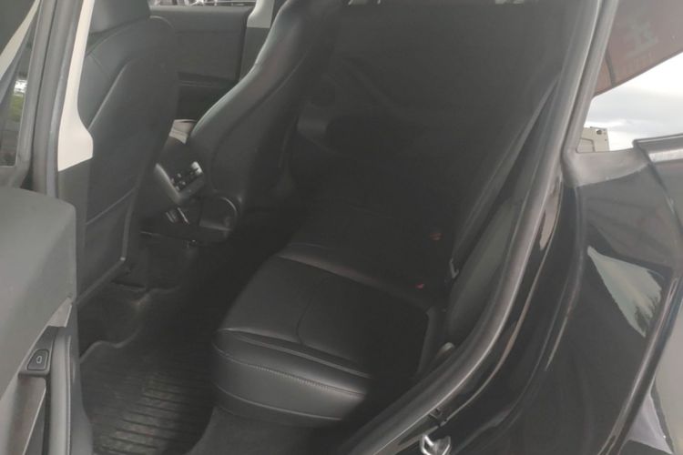 Tesla Model Y 2023 #17 Tesla Model Y 2023 car image #17