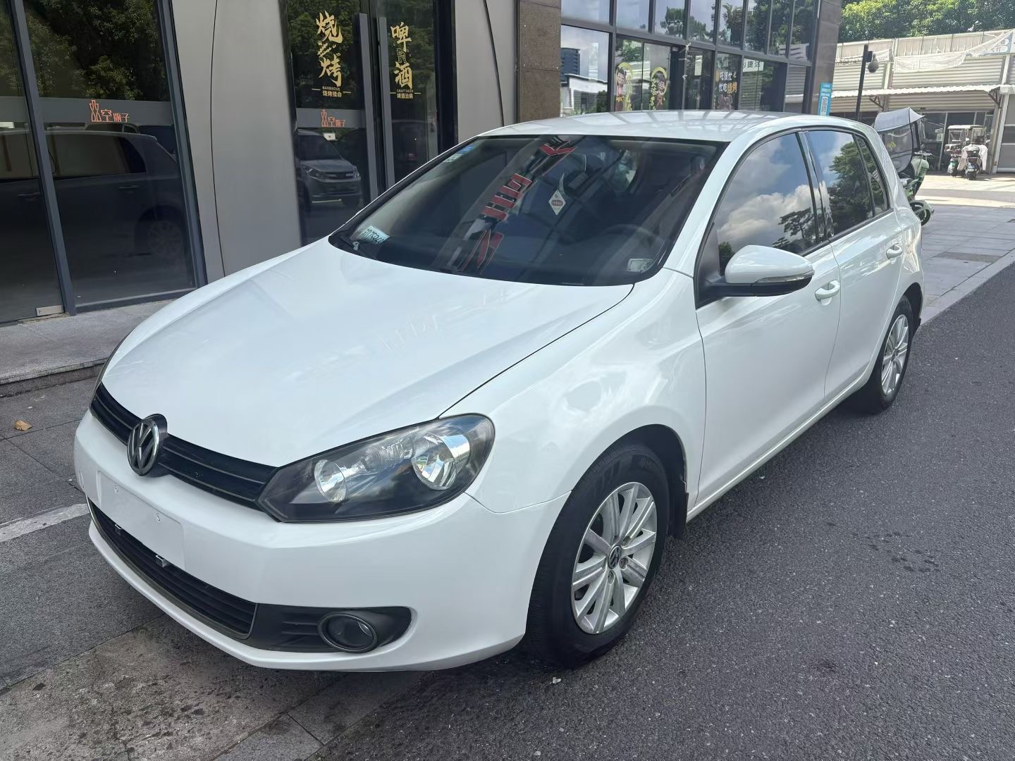 Volkswagen Golf 2013 car image 