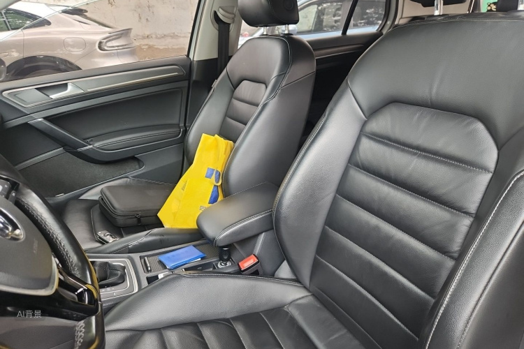 Volkswagen Golf 2016 car image #17