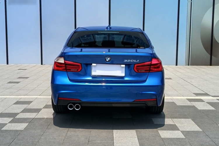 BMW 3 Series 2019 #17 BMW 3 Series 2019 car image #17