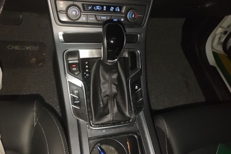 GEELY Emgrand 2019 #14 GEELY Emgrand 2019 car image #14