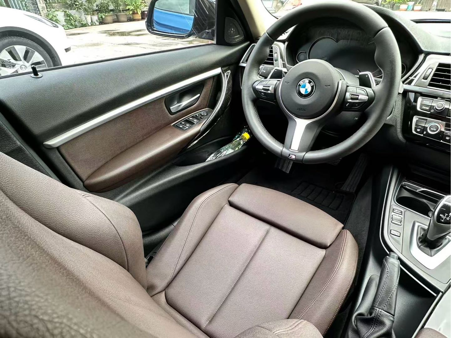 BMW 3 Series 2018 #8 BMW 3 Series 2018 car image #8
