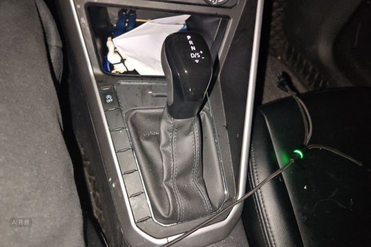 Volkswagen Polo 2022 صورة سيارة #16