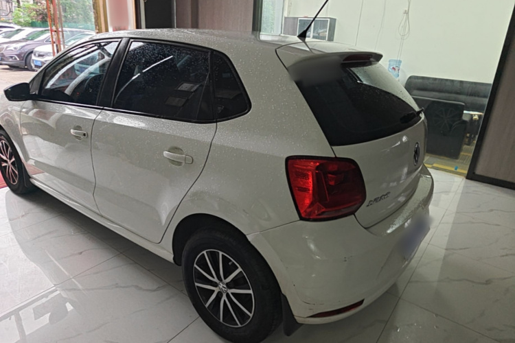 Volkswagen Polo 2019 car image #5