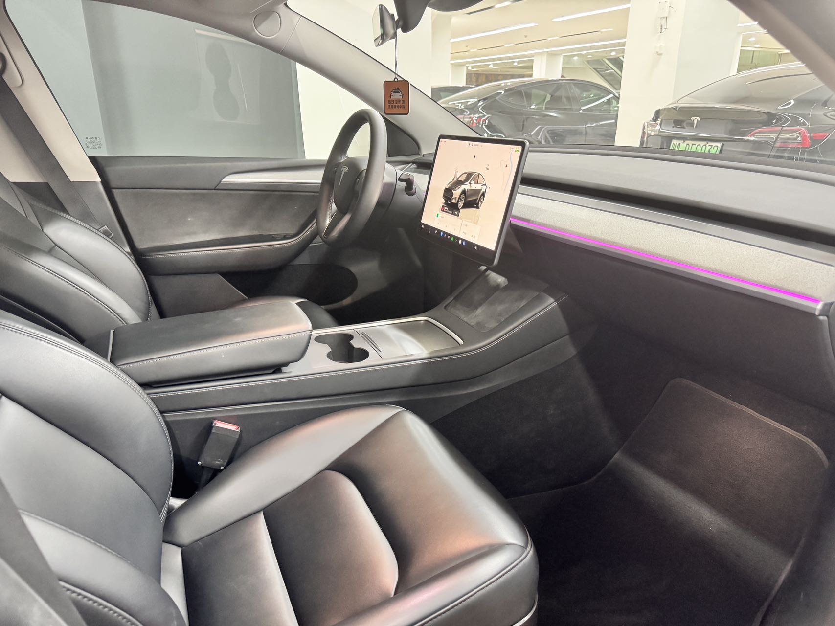 Tesla Model Y 2024 car image #5