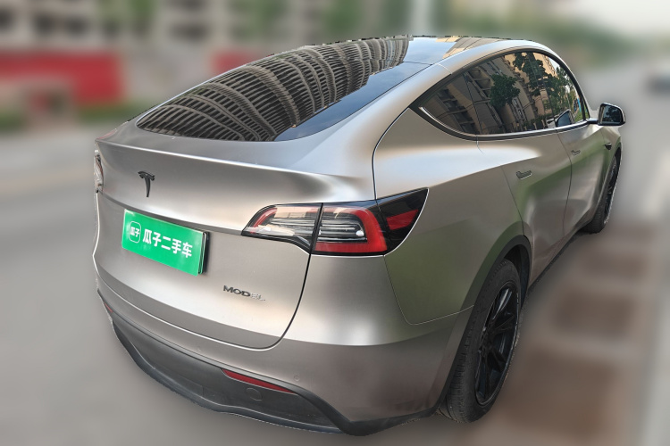 Tesla Model Y 2022 #5 Tesla Model Y 2022 car image #5