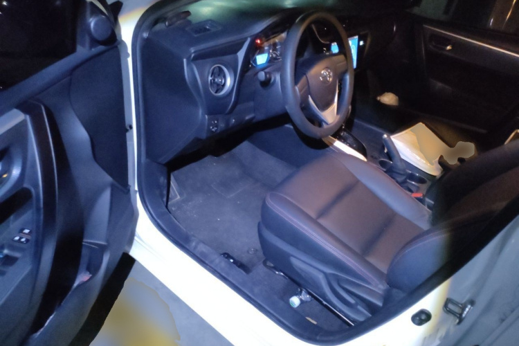Toyota Corolla 2018 car image #9