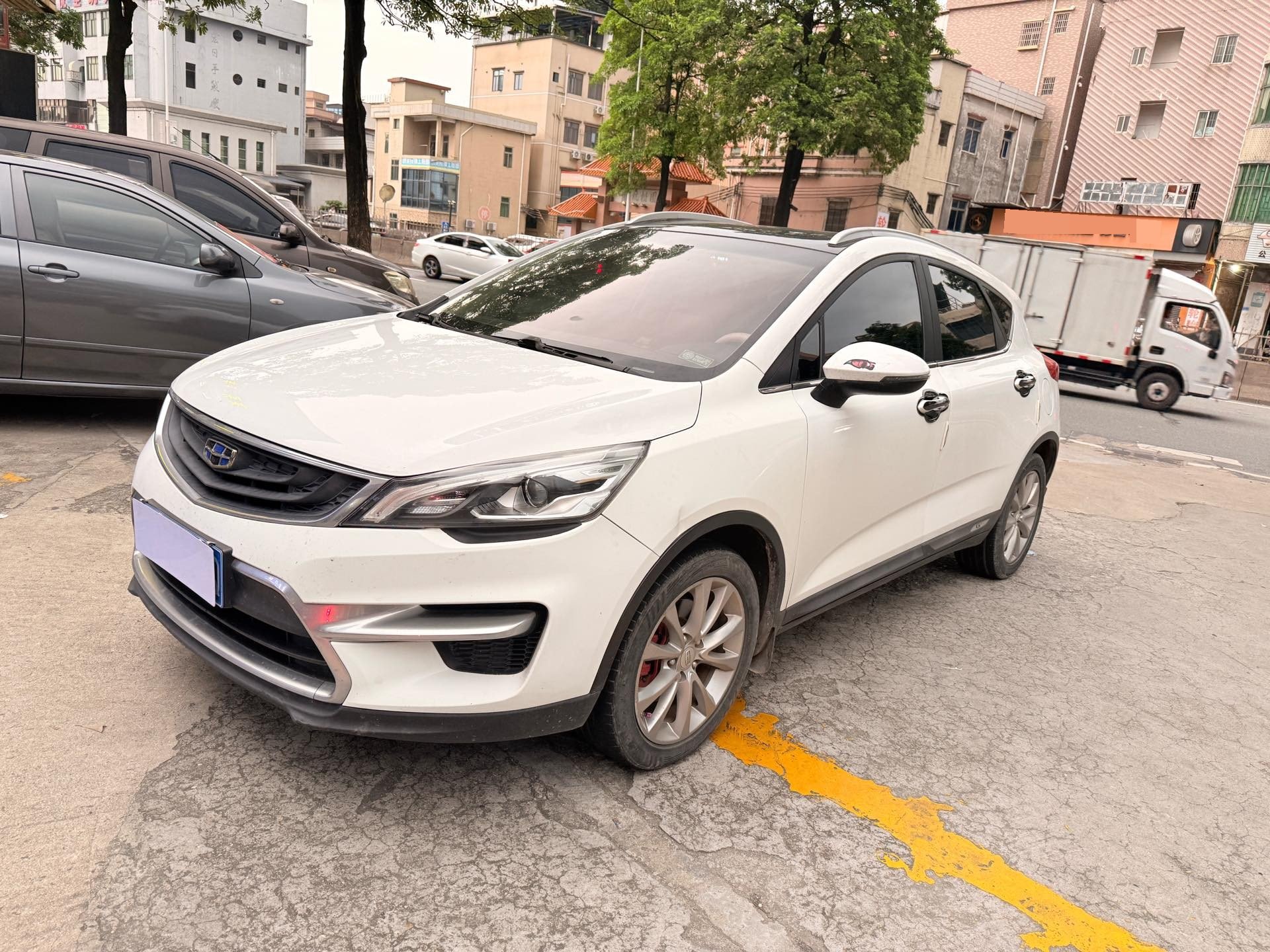GEELY Emgrand GS 2017 car image 