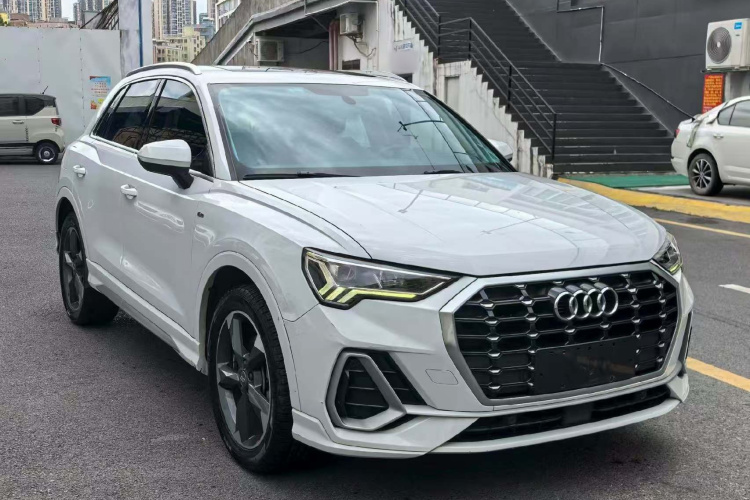 Audi Q3 2020 #4 Audi Q3 2020 car image #4