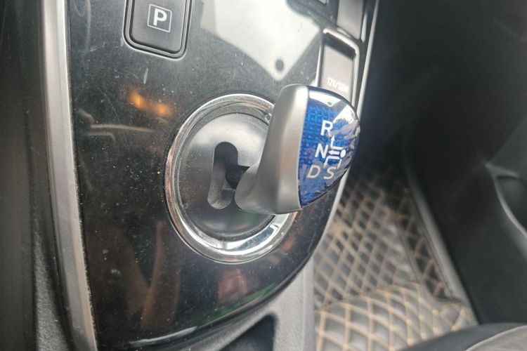 Toyota Corolla 2017 #14 Toyota Corolla 2017 car image #14