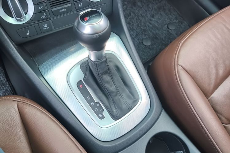 Audi Q3 2015 #14 Audi Q3 2015 car image #14