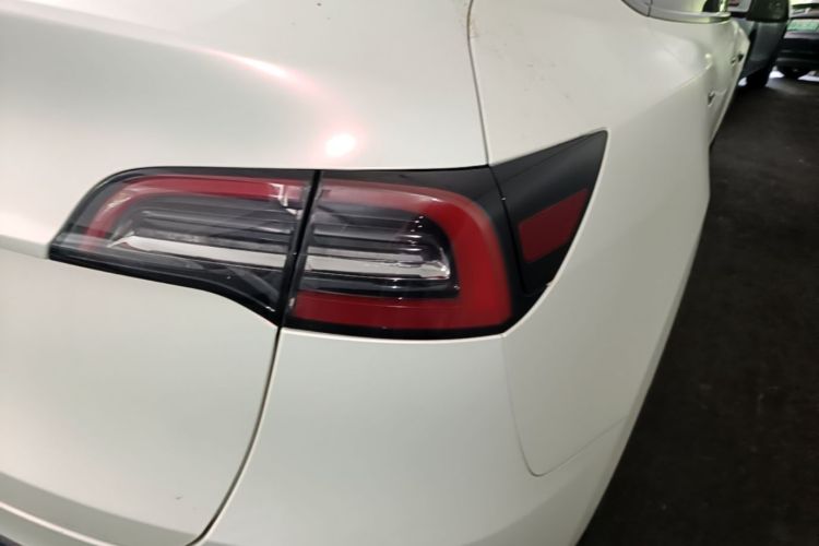 Tesla Model Y 2022 #8 Tesla Model Y 2022 car image #8