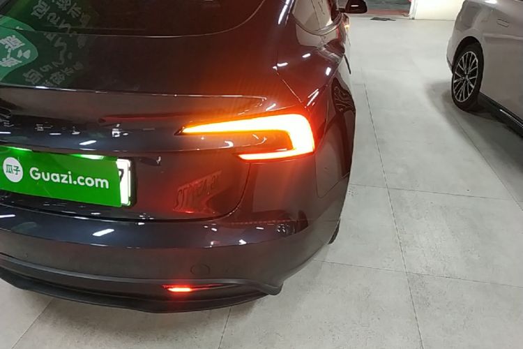 Tesla Model 3 2024 #8 Tesla Model 3 2024 car image #8