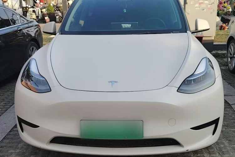 Tesla Model Y 2022 car image #5