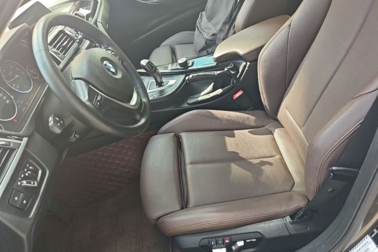 BMW 3 Series 2018 #15 BMW 3 Series 2018 car image #15