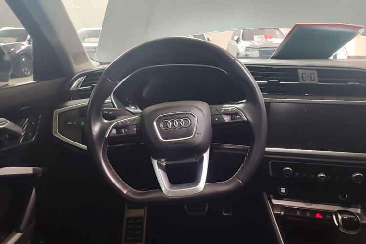 Audi Q3 2023 #11 Audi Q3 2023 car image #11