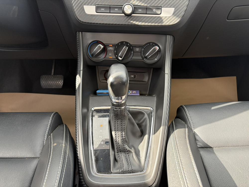 MG ZS 2017 car image #22